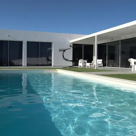 ヴィラ Villa La Perla *