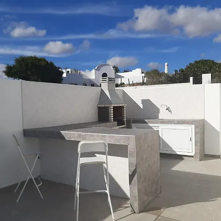 ヴィラ Villa La Perla